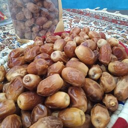 خرمای زاهدی(قصب)1000 گرمی تازه و درشت محصول نخلستانهای بهبهان با تضمین کیفیت 
