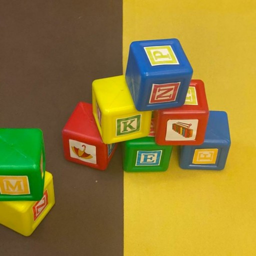مکعب های آموزش حروف و اعداد انگلیسی