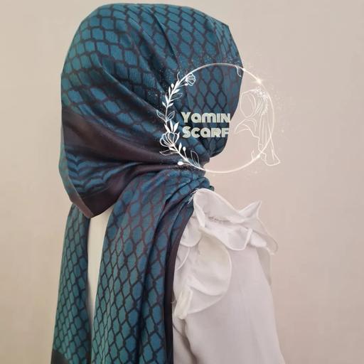 شال نخ ابریشم ژاکارد دورو طرح عربی رنگ آبی