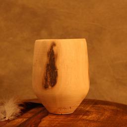 لیوان چوبی از جنس درخت توسکا 