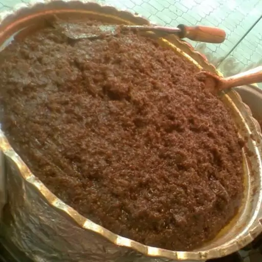 حلواسیاه اردبیل با روغن حیوانی (نه نه کوکب)