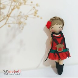 کریسمسی عروسک دختر پارچه ای 20 سانتیمتری  مدل کریسمس دارای بسته بندی باجعبه چوبی کد04
