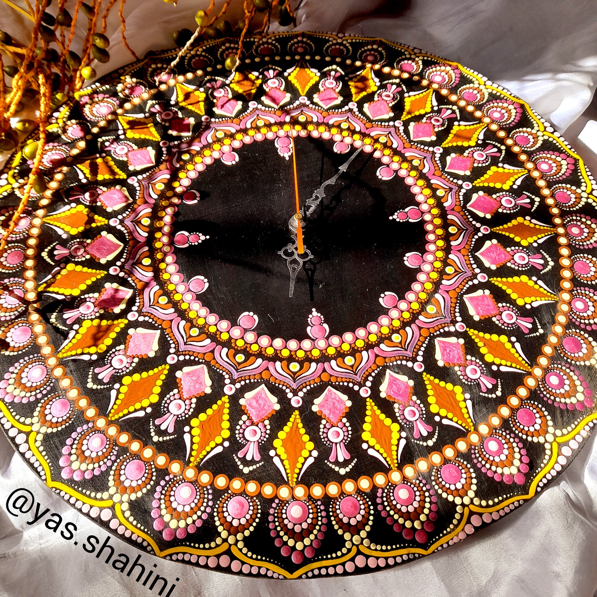 ساعت دیواری