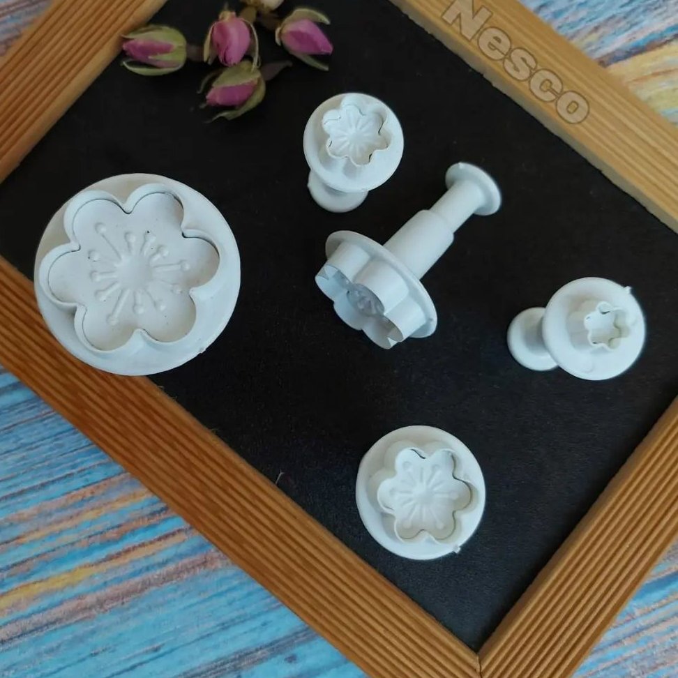کاتر گل شکوفه