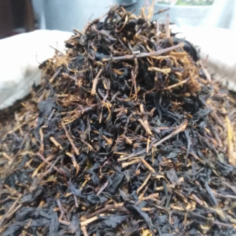 چای قلم از دامنه  کوه های شرق گیلان محصول 1402(1کیلویی)