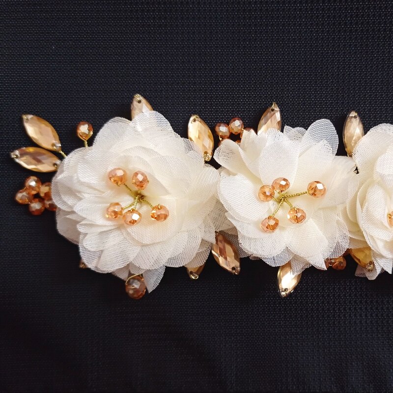 گل پارچه‌ای بغلسری، ریسه عروس نباتی گل  ریسه گل و کریستال 