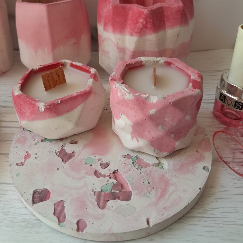 گلدان و شمع و استند رومیزی بتنی صورتی رنگ