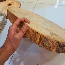 اسلایس چوب طبیعی روس تخته سرو چوب طبیعی اسلایس چوب گرد چوب برشخورده میز چوبی تخته چوب گرد چوب برش خورده کاج  میز عسلی