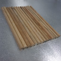 چوب گرد راش 8 میل طول 20  سانت بسته 10 تایی
