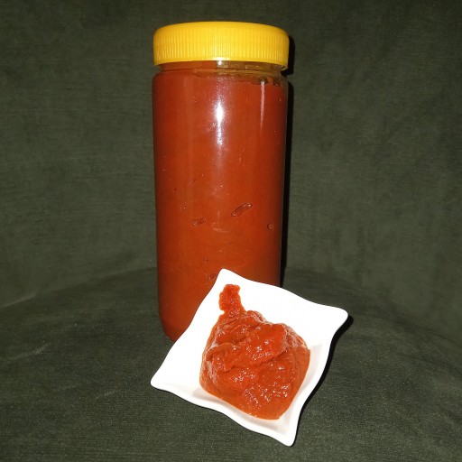 رب گوجه فرنگی خانگی تهیه شده به روش سنتی ،طعمی غنی تر و دلچسب تر از نمونه کنسروی