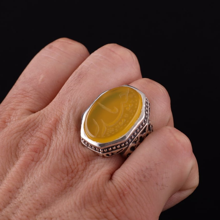 انگشتر مردانه عقیق زرد نقش یاحیدر اصل ( انگشتر نقره مردانه )