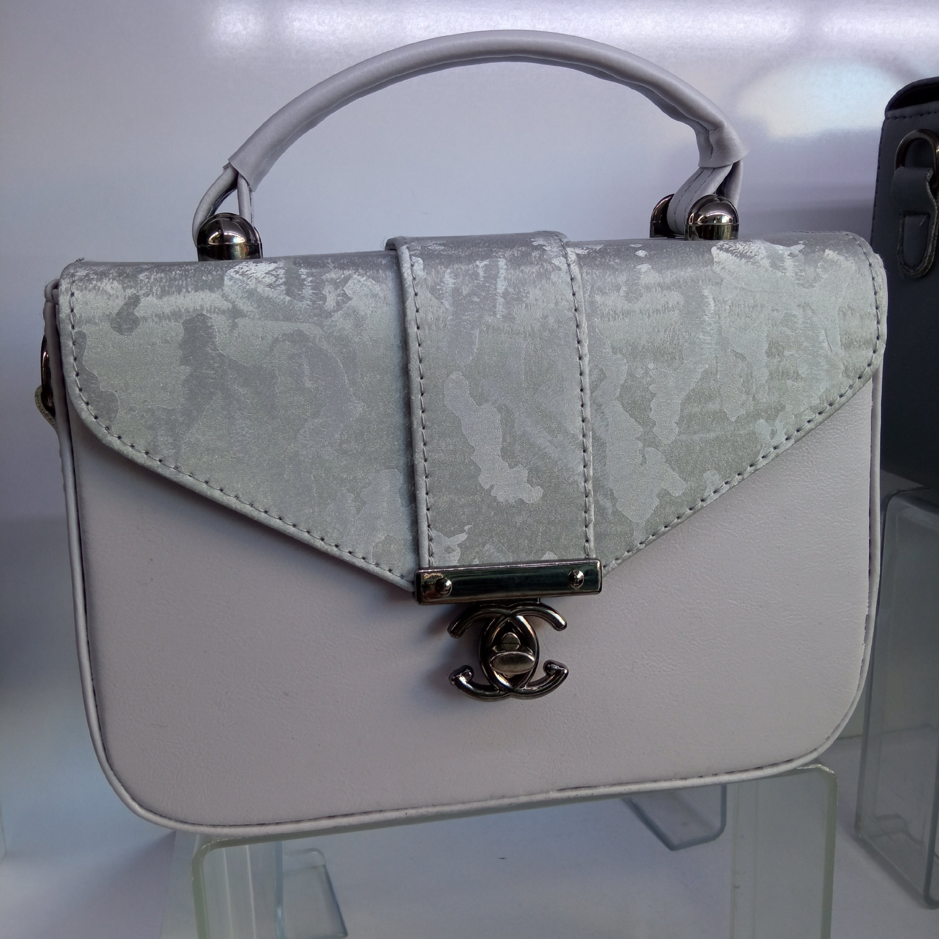 توضیحات تصویر