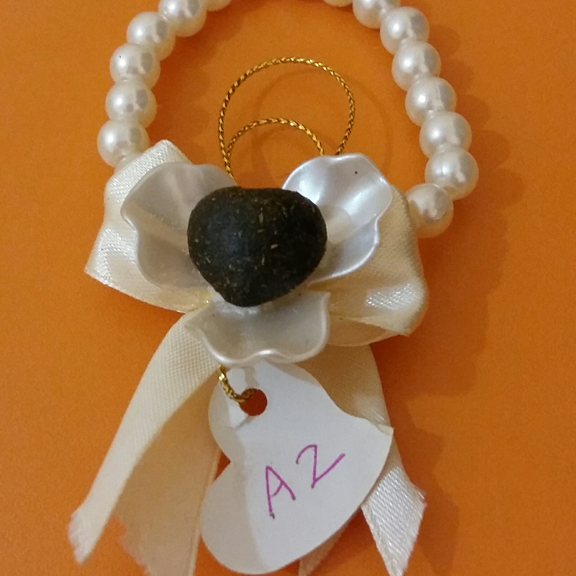 گیفت حنا طرح قلب کارشده روی کریستال صدفی جهت هدیه به دوستان وآشنایان در جشن شادی