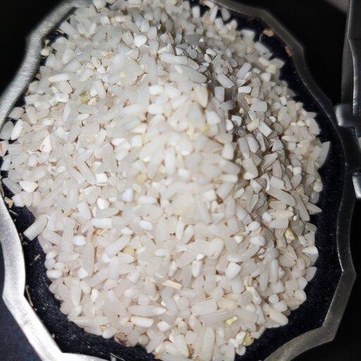 برنج نیم دانه هاشمی (کیسه 10 کیلویی) ، با عطر و طعم و ری عالی ، مستقیم از گیلان