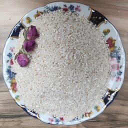 برنج نیم دانه هاشمی ، مطعر با طعم عالی (10 کیلویی) مستقیم از مزرعه های گیلان 