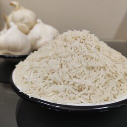 برنج هاشمی درجه یک گیلان در کیسه های 10 کیلویی
