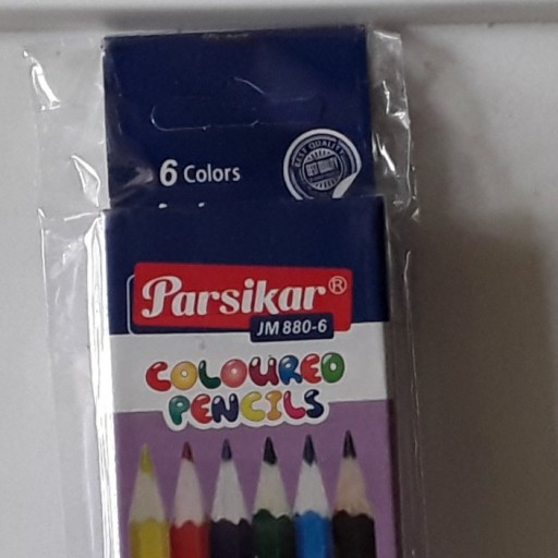 مداد رنگی 6رنگ مخصوص نقاشی کودک و نوجوان،دانش اموران.مناسب ،مرغوب،نو، در قوطی مقوایی.رنگهای درخشان