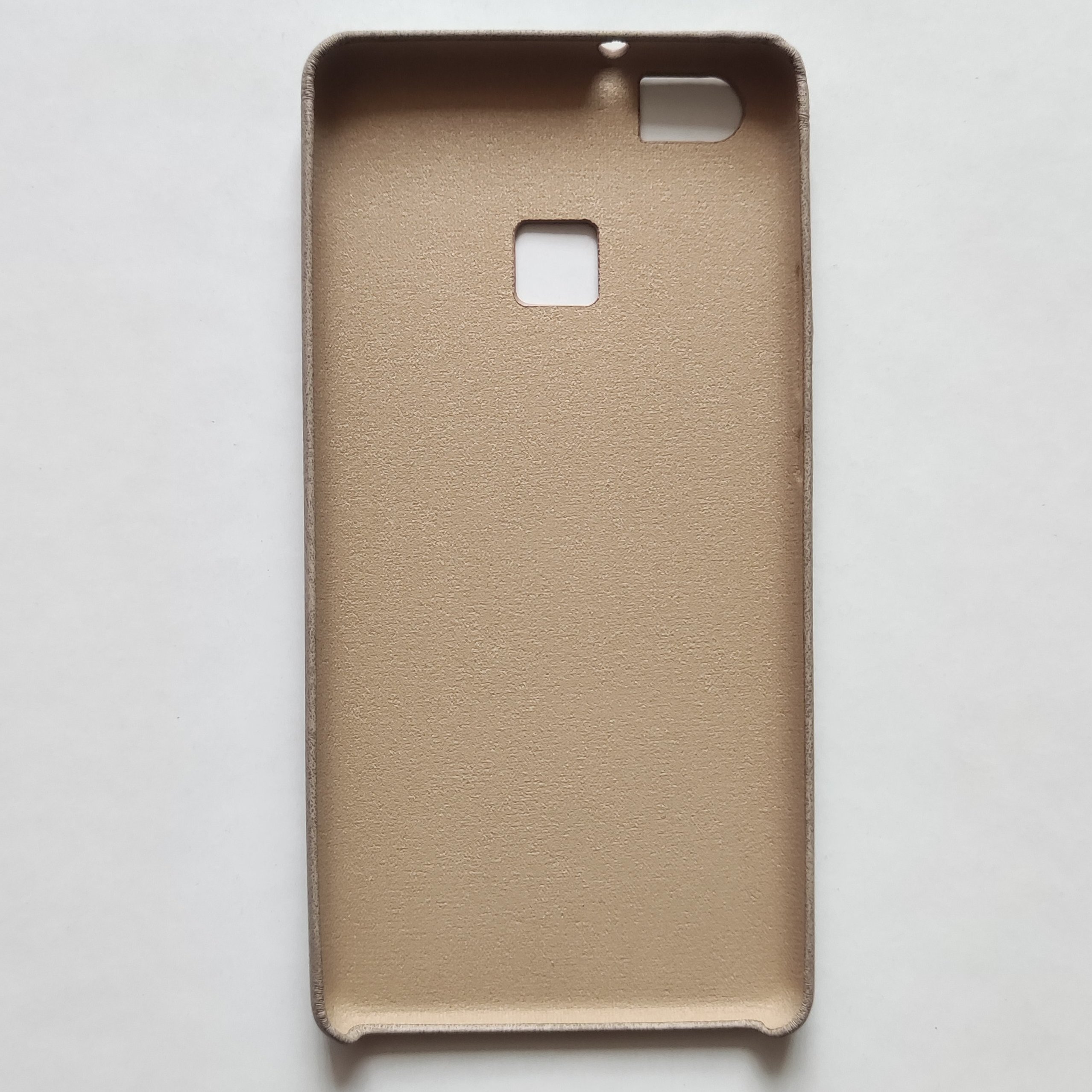 قاب طرح چرم محکم قهوه ای یه تیکه گوشی P9 lite