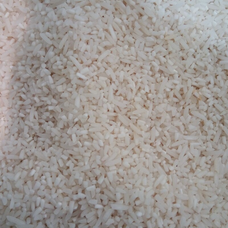برنج سر لاشه طارم معطر  ده کیلویی درجه یک محصولی از شالیزارهای شمال ( خوش طعم ، خوش عطر ) ارسالی از تهران 
