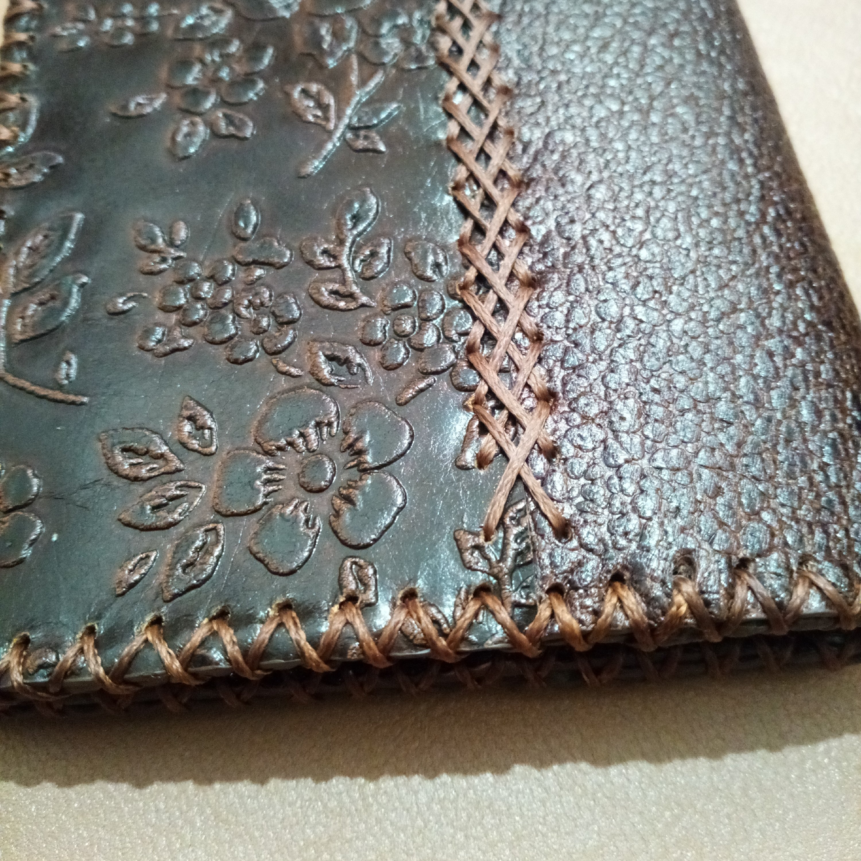 کیف چرم پولی زنانه چرم حسنا با چرم طبیعی و دستدوز