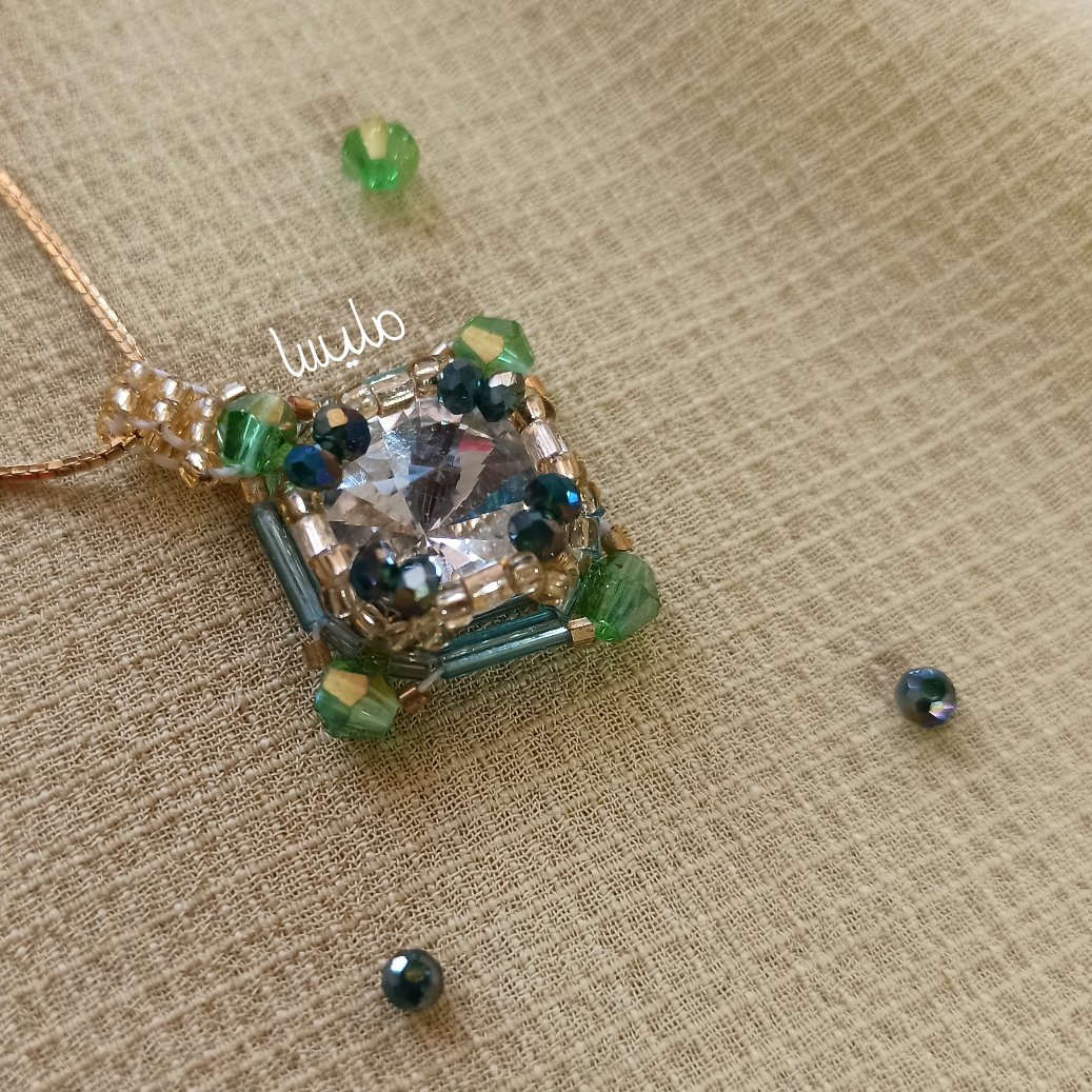 گردنبند بازتاب جنگل ملیسا