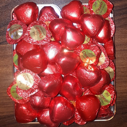 شکلات کاکائو قلبی قرمز با مغز ژله توت فرنگی فرمند (100 گرمی)