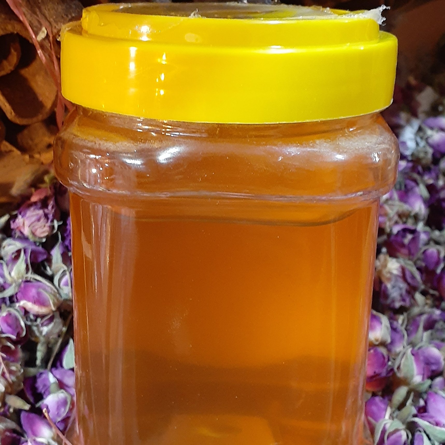 عسل گون خوانسار(ساکاروز کمتراز4) بسیار مرغوب