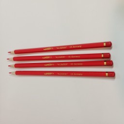 پک 4 تایی مداد قرمز درجه یک مارک ام کیو