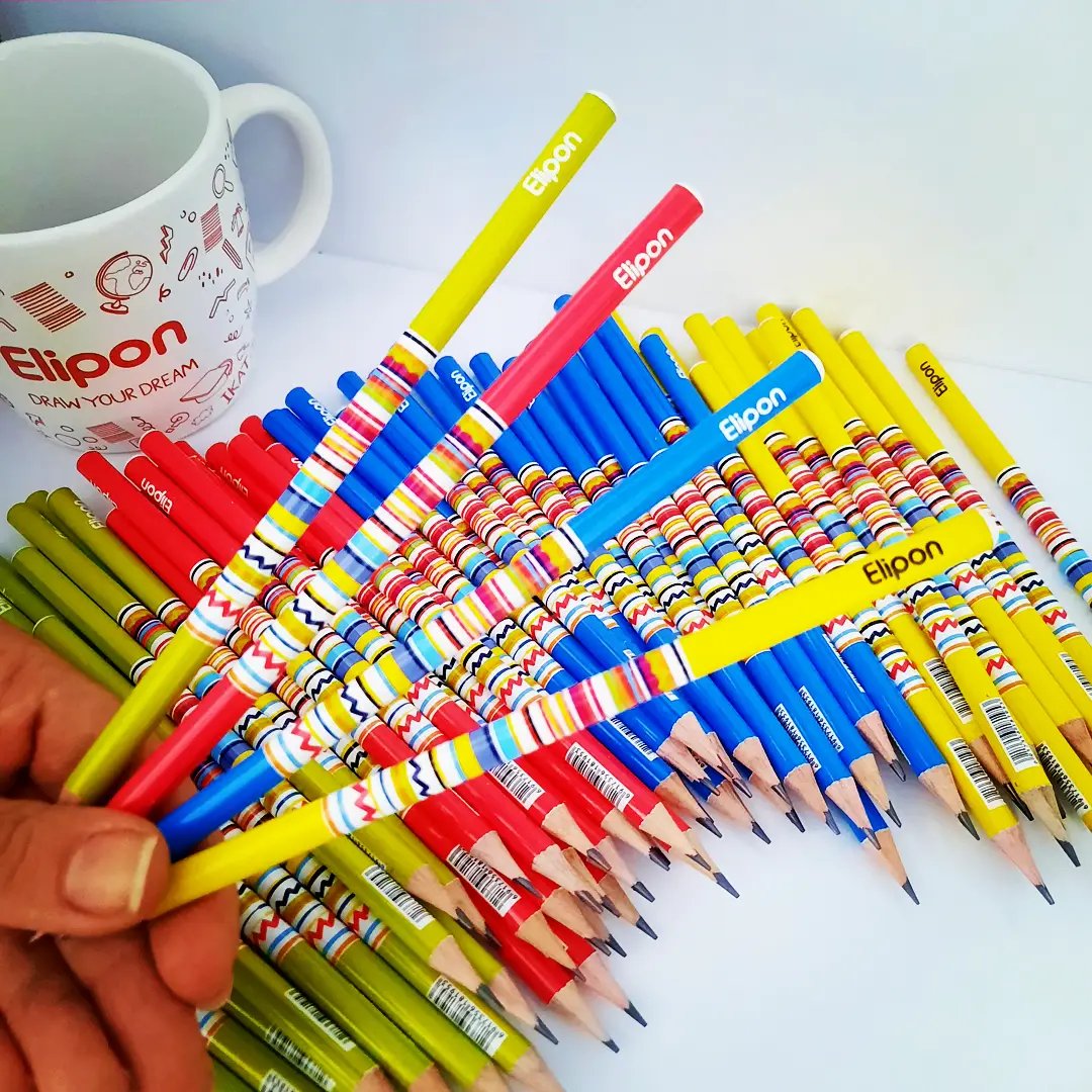 مداد مشکی طرحدار