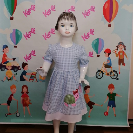مدل هانا
لباس بچگانه
پیراهن دخترانه همراه با تکه دوزی زیبا