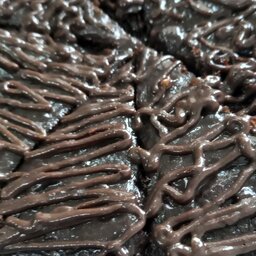 کیک شکلاتی با روکش شکلات(1 کیلو گرم)