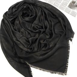 روسری ژاگارد کیفیت درجه یک.قواره 140.طرح گل برجسته گوچی