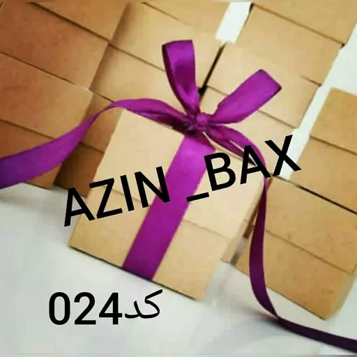 جعبه کادو طرح مربع با تزئین ربان بنفش جنس کرافت درب جدا سایز10×10×10