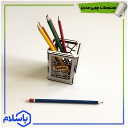 جا مدادرنگی و خودکاری چوبی برش خورده برجستطرح پرنده خشمگین 2 باحک اسم (پس کرایه)