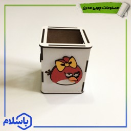 جا مدادرنگی و خودکاری چوبی برش خورده برجستطرح پرنده خشمگین 2 باحک اسم (پس کرایه)
