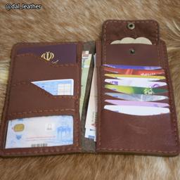 کیف پول چرم طبیعی مناسب برای پاسپورت و شناسنامه تمام دست دوز از برند دال 