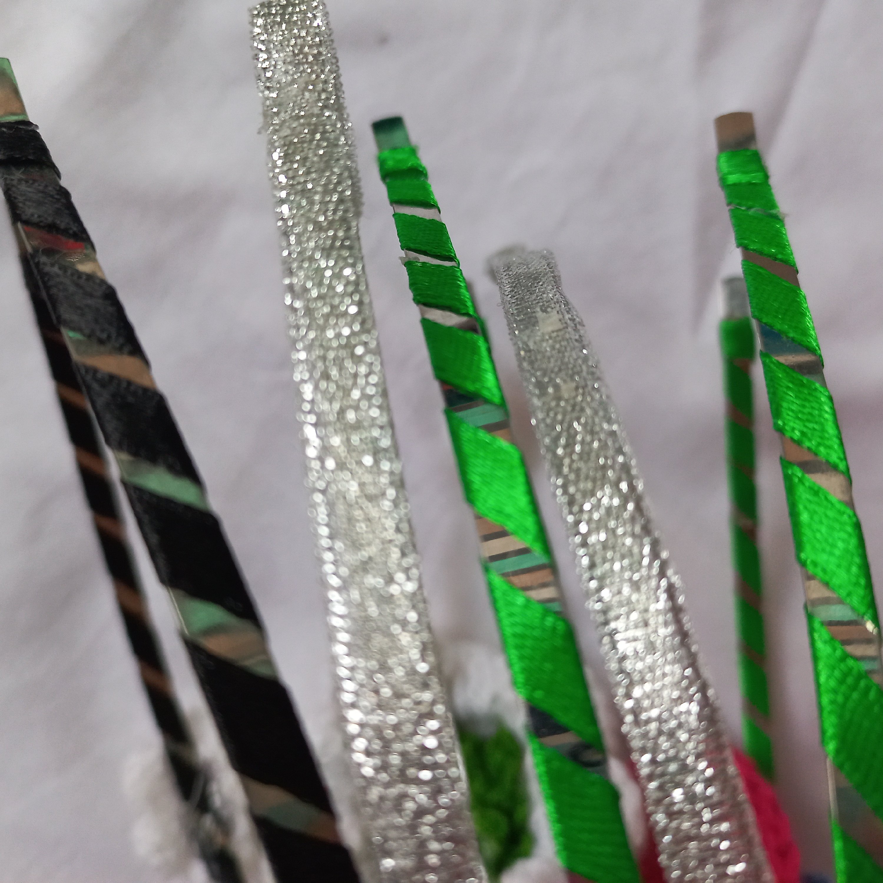 تل فلزی روکش دار یلدایی فری سایز یک عدد