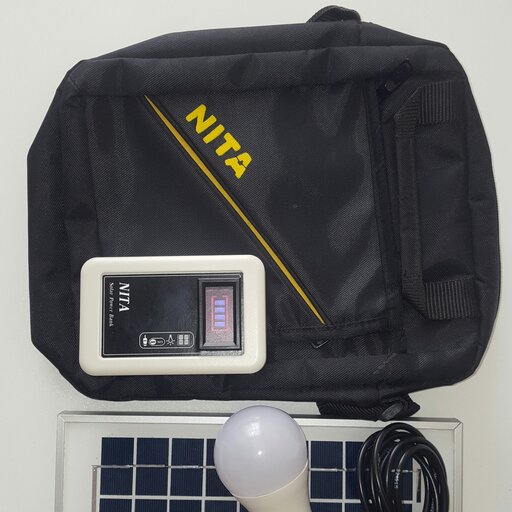 پکیج خورشیدی همراه بانک مدل aria1پاور بانک  و چراغ خورشیدی برای شارژ تلفن همراه 