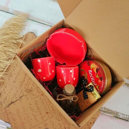 باکس جعبه کادو مردونه زیرسیگاری شات قهوه کاپ قرمز خالخالی