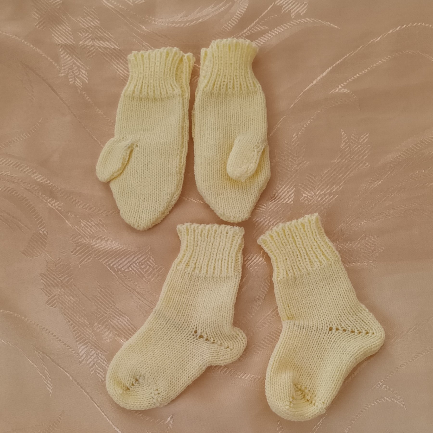 033 - کت کلاه شلوار دستکش جوراب سایز 1 سال 