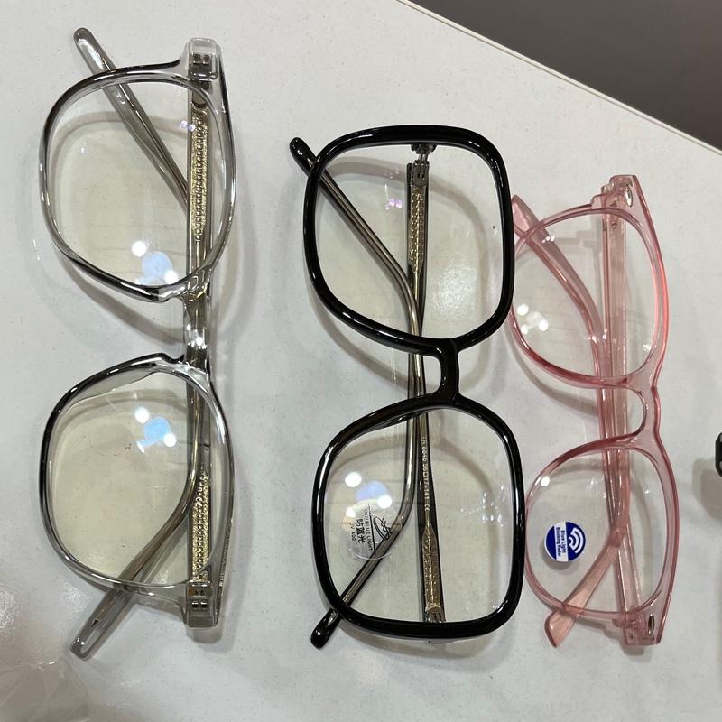 عینک بلوکات مخصوص و ال سی دی یووی400 و محافظ کامل از نور فراآبی