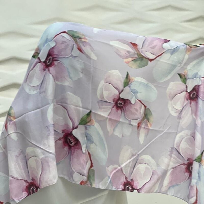 شال زنانه نخی چهارفصل طرح گلدار رنگ یاسی بنفش زیبا و شیک با کیفیت ارسال رایگان 