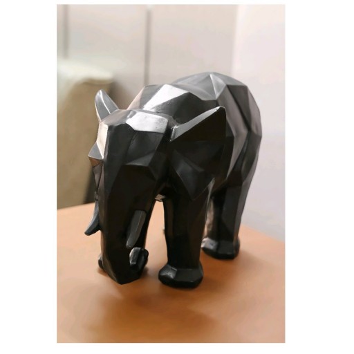 مجسمه فیل مشکی
جنس: پلی استر
ارتفاع : 19 cm
طول : 24 cm
عرض : 11 cm