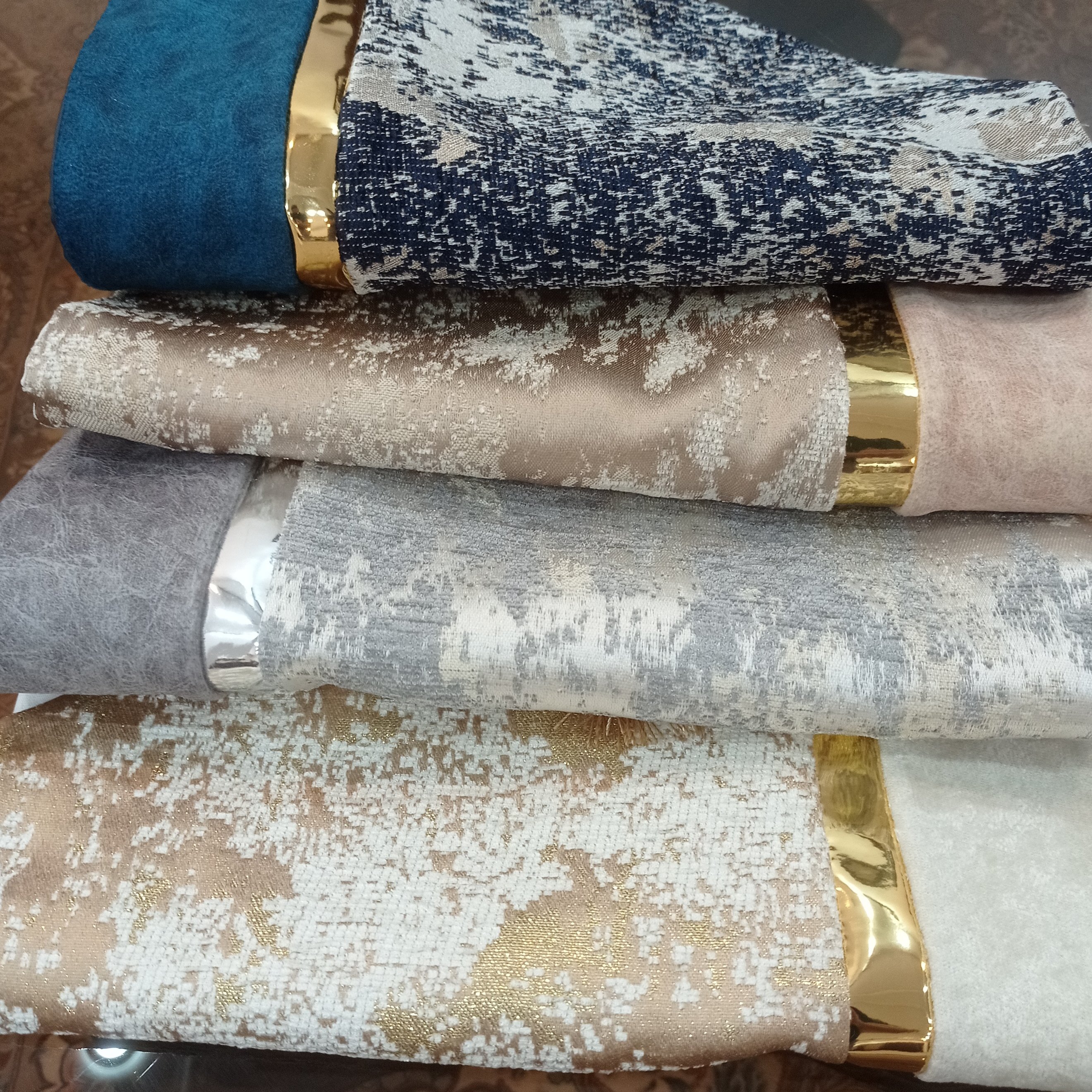 عسلی تک رومیزی مبل 40 سانتی مدل مخمل ترکیبی جدید در چهار رنگ