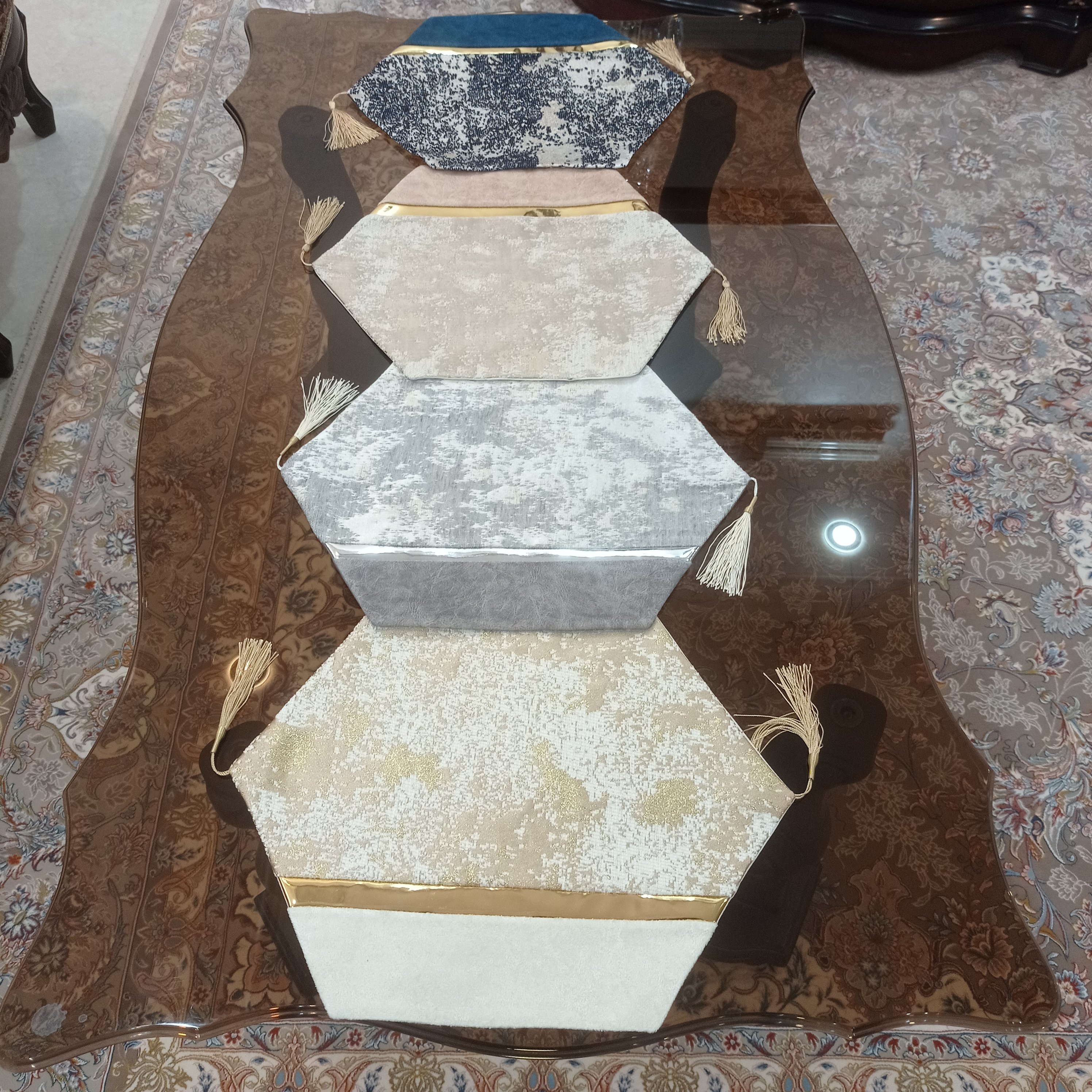 عسلی تک رومیزی مبل 40 سانتی مدل مخمل ترکیبی جدید در چهار رنگ