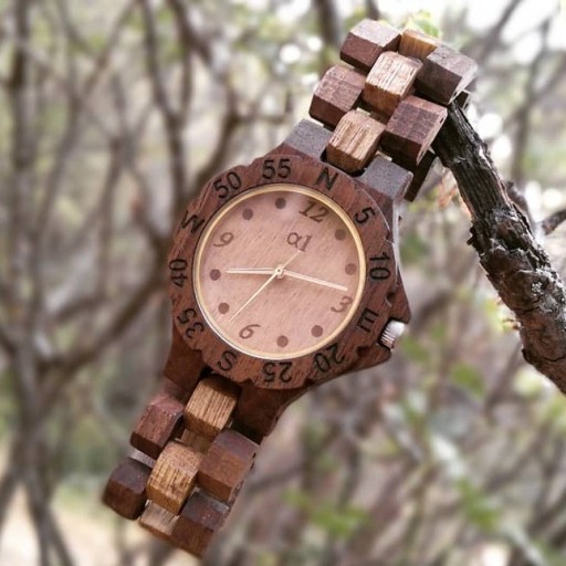 ساعت مچی چوبی برند alpha 1 (دستساز )
مدل بند : رولکسی ،زاویه دار