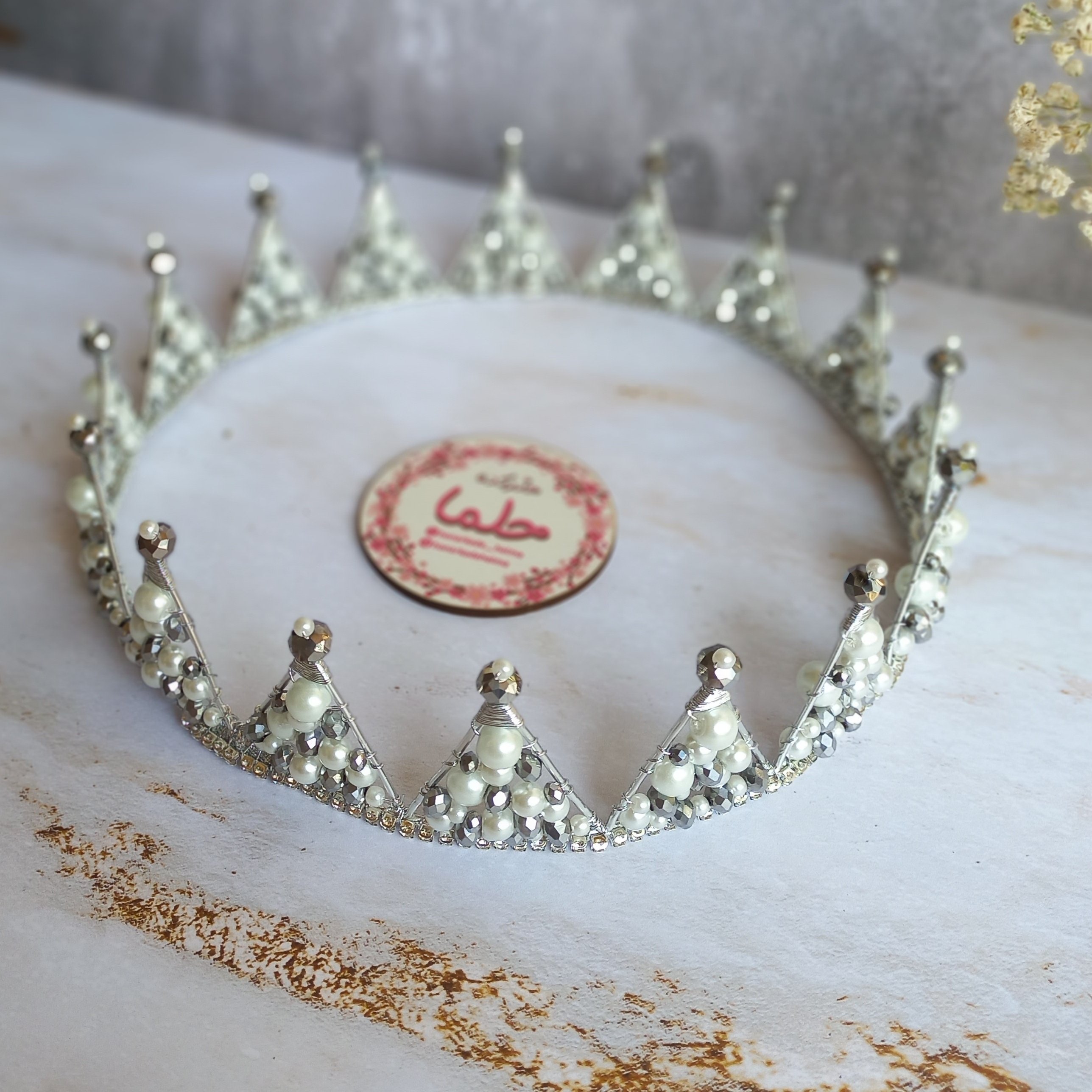 تاج دور سر