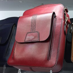 کیف دوشی یک وری باچرم طبیعی کاملا دست دوز قابل اجرا در رنگ های مختلف 