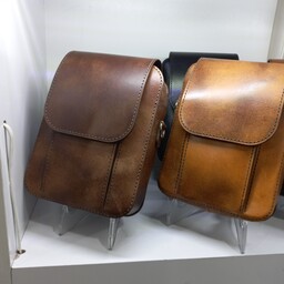 کیف دوشی یک وری با چرم طبیعی قابل اجرا در رنگ های مختلف 