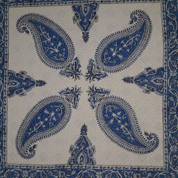رومیزی و سفره قلمکار اصلی اصفهان   بته جقه درجه یک صد در صد پنبه رنگ ثابت قابل شستشو تضمینی هست 
